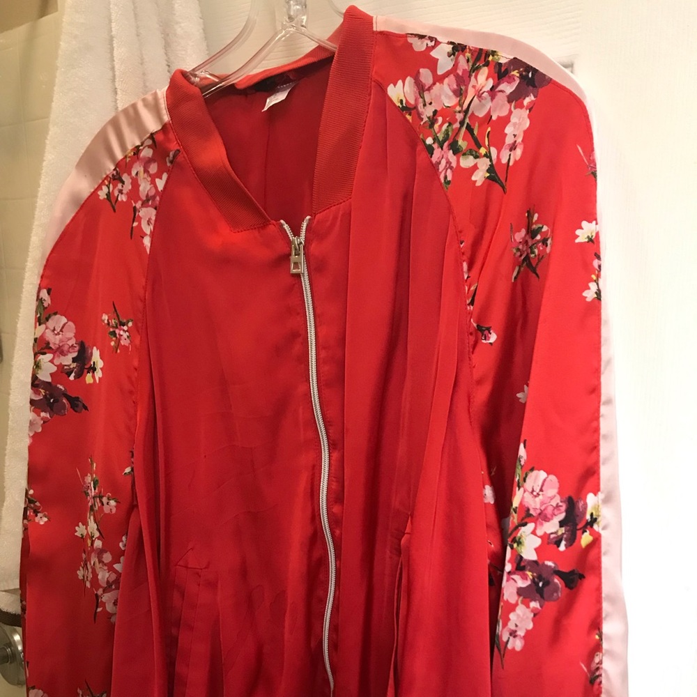 Silk red bomber jack